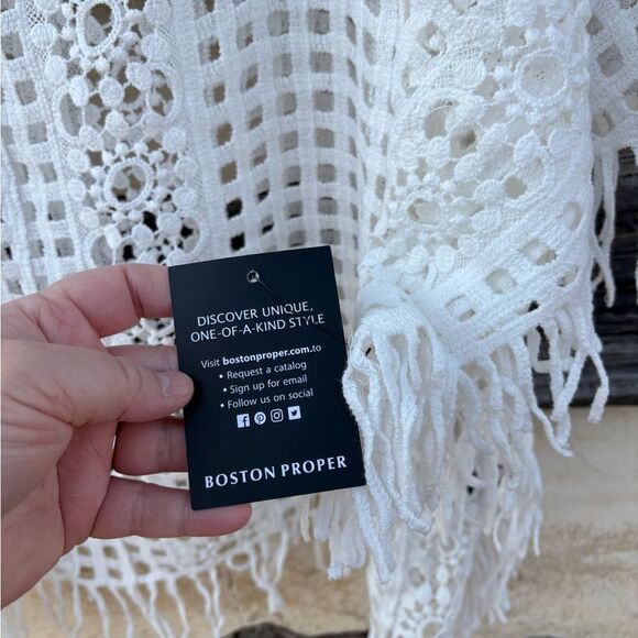 Boston Proper Crochet Poncho in White - Picture 5 of 8